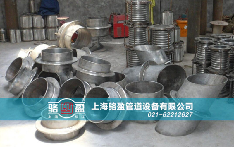 <a href=http://www.myfavoritecigar.com target=_blank class=infotextkey>防水套管</a>生產(chǎn)現(xiàn)場實(shí)圖